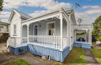 2/13 Tasman Avenue, Mount Albert