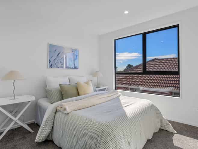 Units 1 -5/6 Ngata Place, Hornby