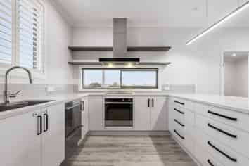 151 Palm Springs Boulevard, Papamoa