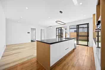 15 Tuwai Crescent, Opaheke