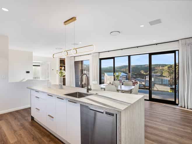 14 Kotuitui Drive, Orewa