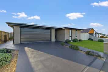 32 Chris Drive, Rolleston