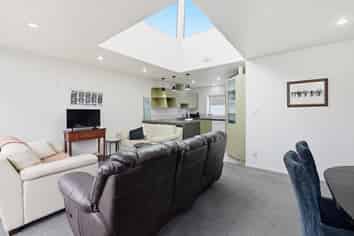 32B Elizabeth Street, Victoria