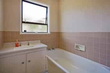 Nelson & Bays - Address withheld