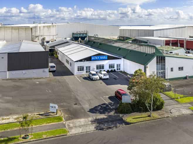 Road-front industrial investment with growth