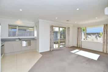 6B Albert Terrace, Saint Martins