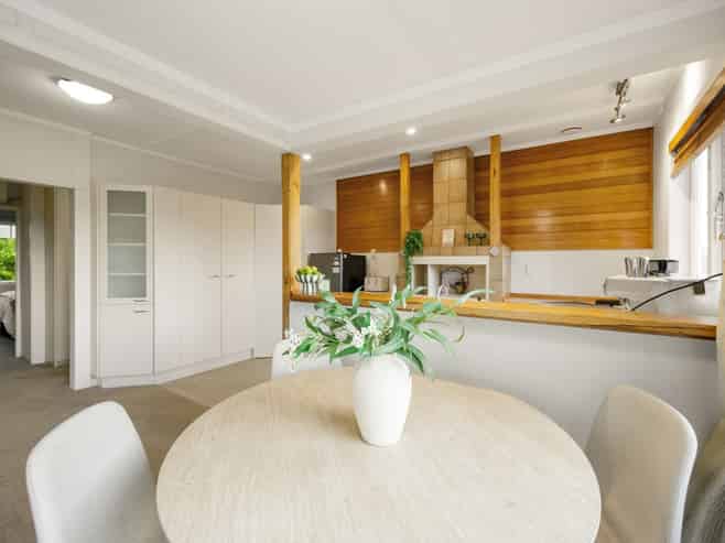 24 Sutton Crescent, Hillcrest