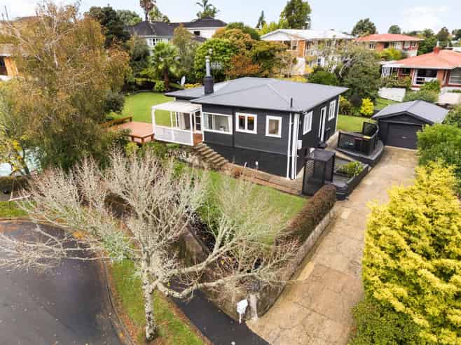 24 Sutton Crescent, Hillcrest