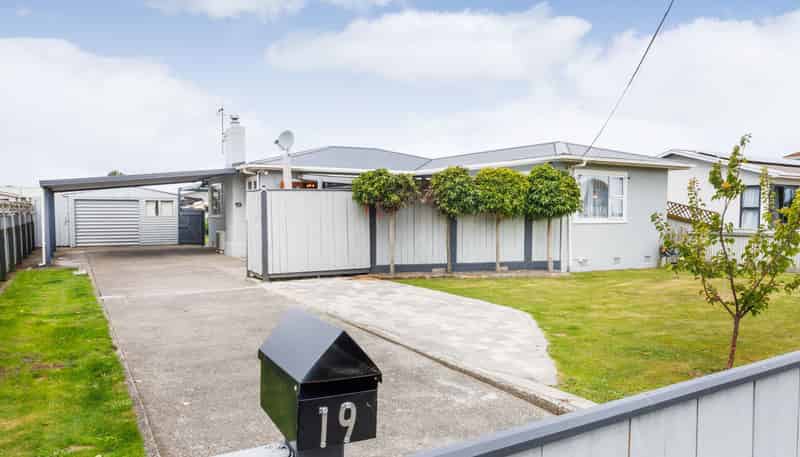 19 Cobham Way, FEILDING