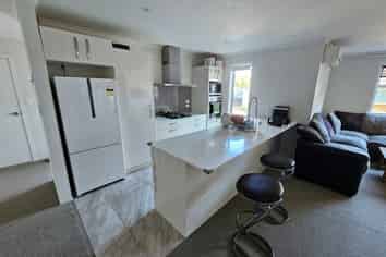 8 Richardson Road, Omokoroa