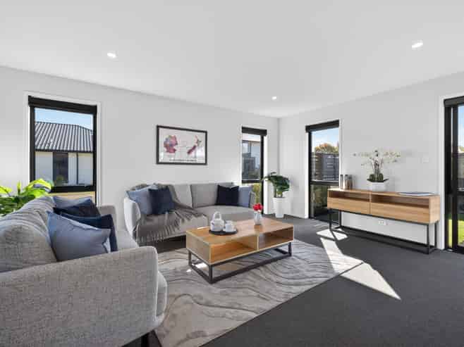 2 Graeme Cooper Lane, Avonhead