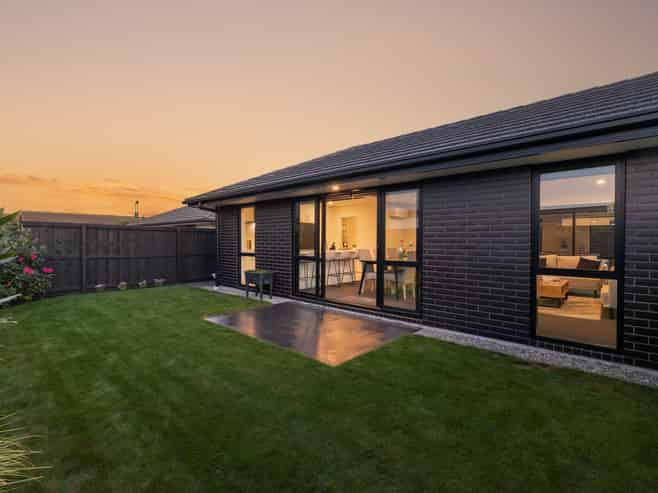 2 Graeme Cooper Lane, Avonhead