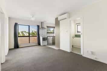 2/42 Kempthorne Crescent, Mission Bay