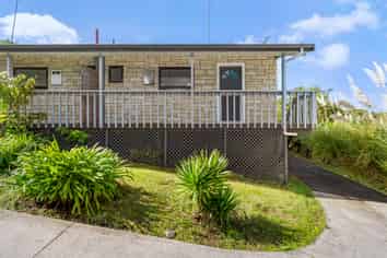 2/42 Kempthorne Crescent, Mission Bay