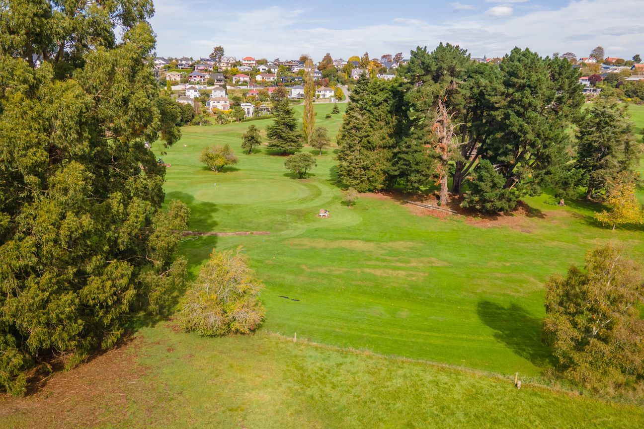Almost 4000 m² with Golf Views – pohled 5