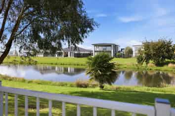 42 Cassinia Close, Papamoa