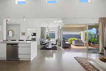 42 Cassinia Close, Papamoa