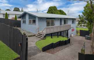 14 Beauchamp Drive, Massey