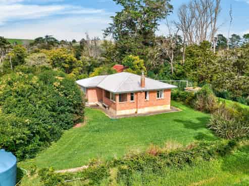 42 Ford Road, Paparoa