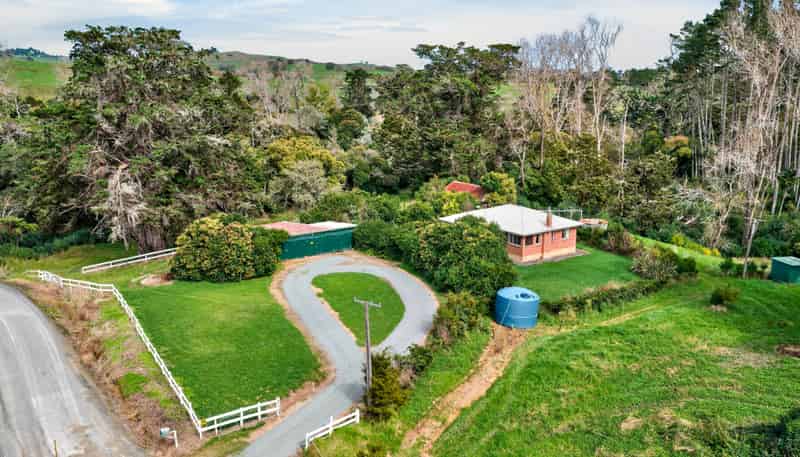 42 Ford Road, Paparoa