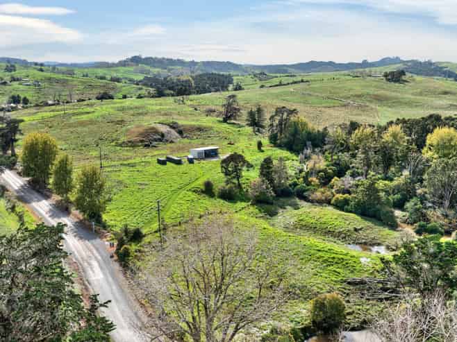 42 Ford Road, Paparoa