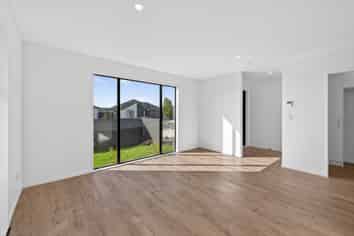 4 Inch Crescent, Rangiora