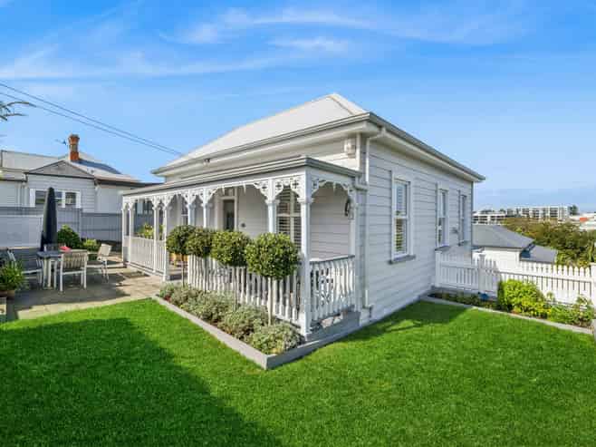 8 Seddon Street, Grey Lynn