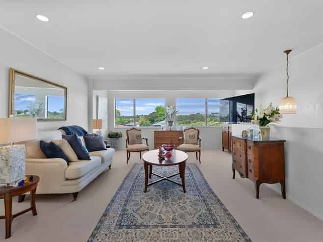 2/14 Monteith Crescent, Remuera