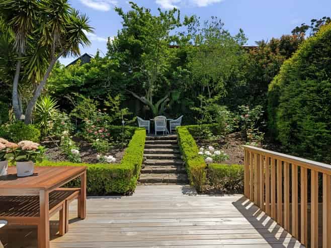 2/14 Monteith Crescent, Remuera