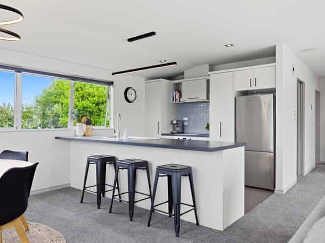 10B Whitaker Street, Otumoetai