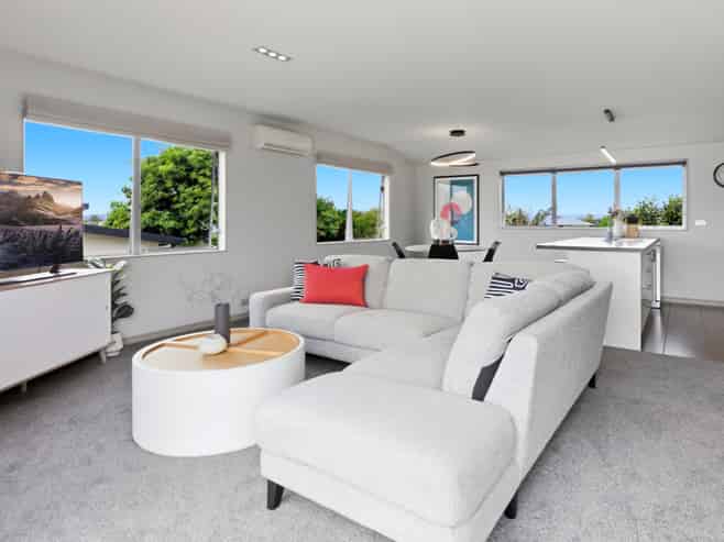 10B Whitaker Street, Otumoetai