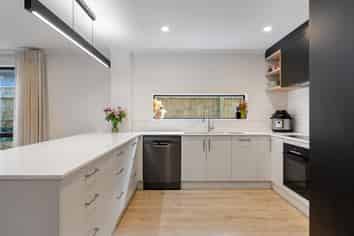 131 Silverstream Road, Crofton Downs