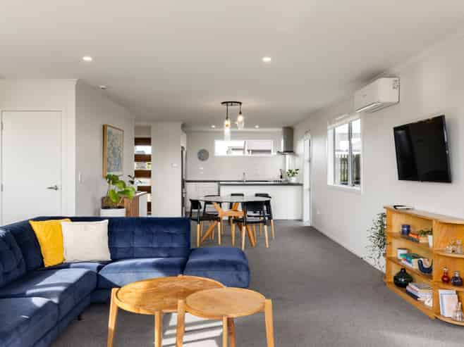 49 Trewern Avenue, Chartwell