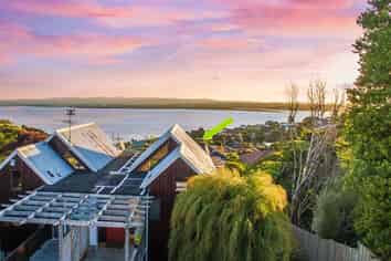 2/164 Rangatira Road, Beach Haven