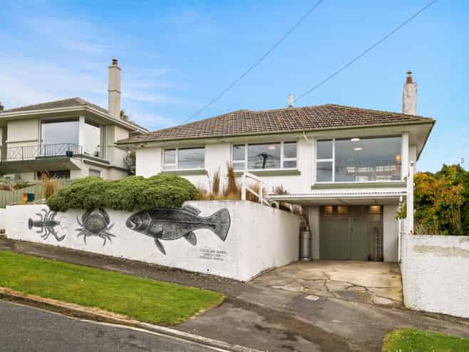 146 Easther Crescent, Kew