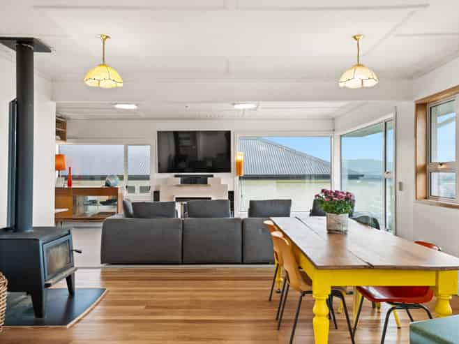 146 Easther Crescent, Kew