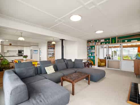146 Easther Crescent, Kew