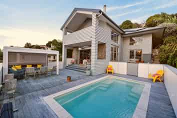 56 Little John Drive, Bellevue