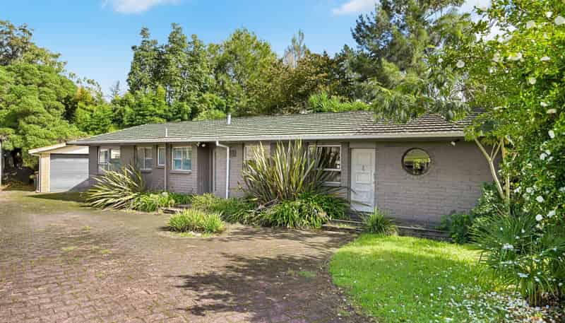 20 Splitt Avenue, Glenview