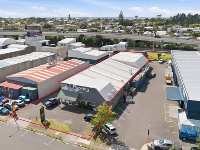 Triple income. Prime Mount position.