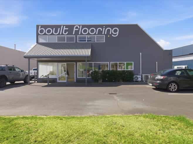 Triple income. Prime Mount position.