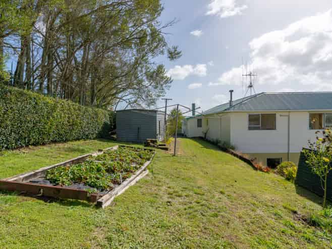 65 Weavers Crossing Road, Huntly