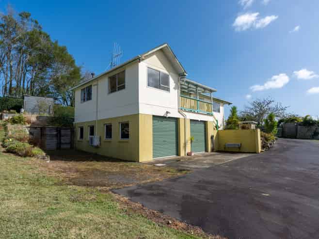 65 Weavers Crossing Road, Huntly