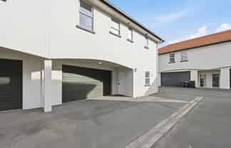 9B Crohane Place, Addington