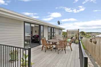 27 Matenga Street, Waikanae