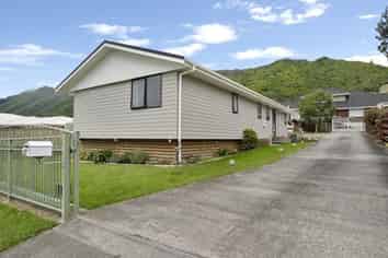 27 Matenga Street, Waikanae