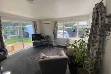 27 Bishopsworth St, Hillsborough