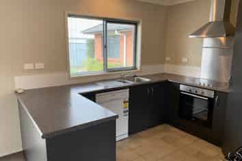 23 Poplar Grove, Feilding