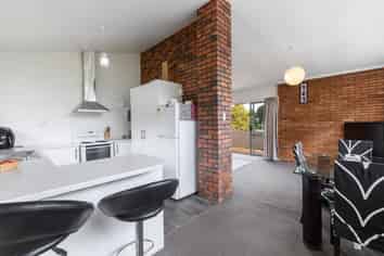 118 Darraghs Road, Tauranga Central