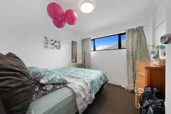 8 McLennan Road, Mount Wellington